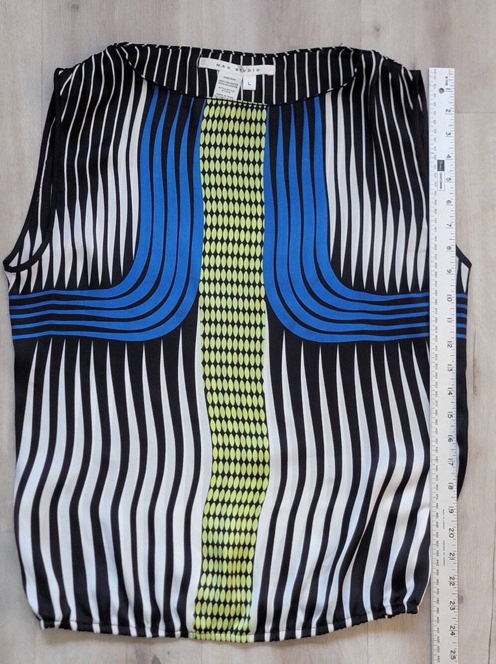 Max Studio Geometric Graphic Chevron Sleeveless Top Blouse - Size L - Picture 3 of 7